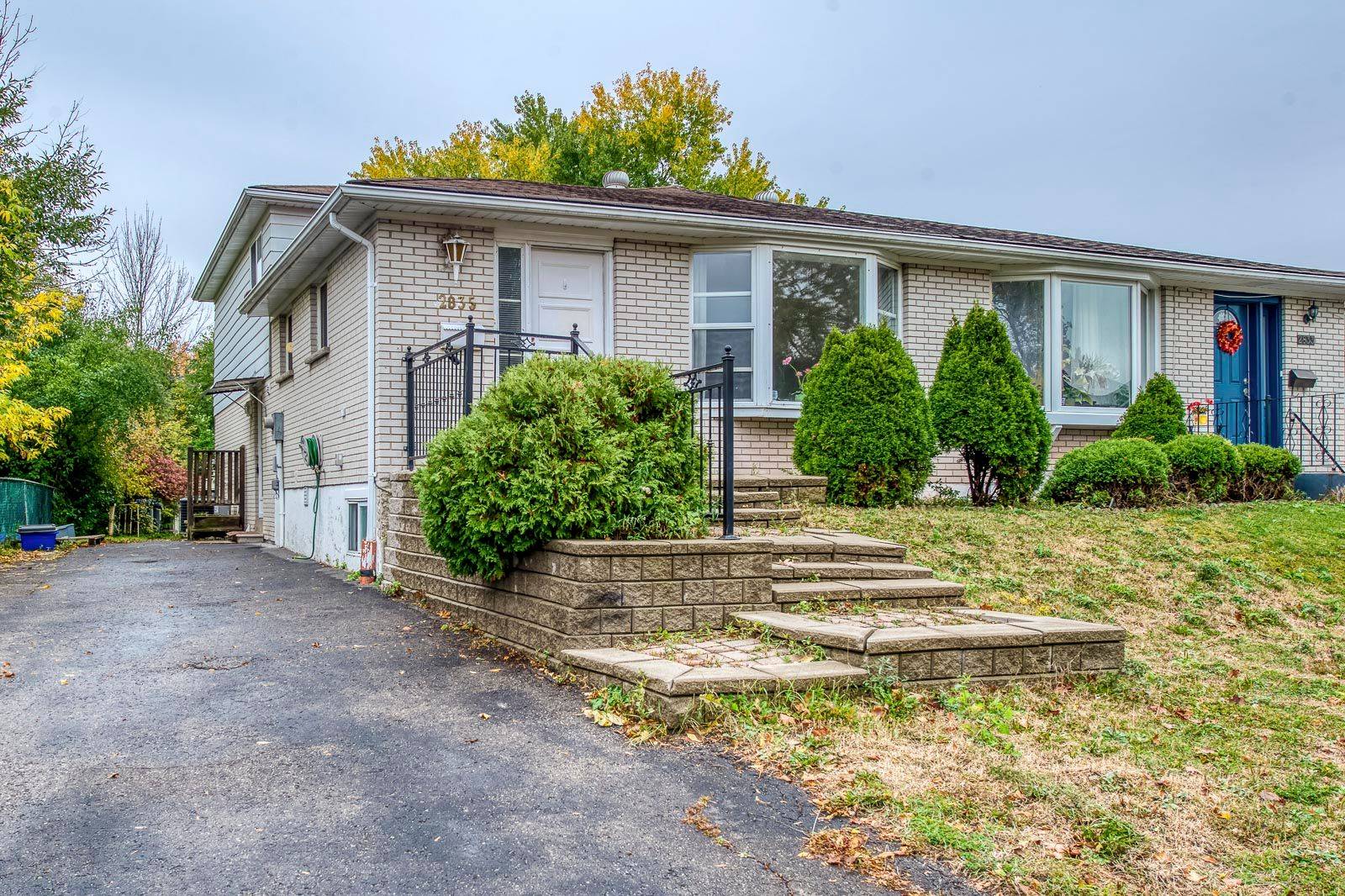 Mississauga, ON L5K 1E8,2835 Hollington CRES #(Upper)