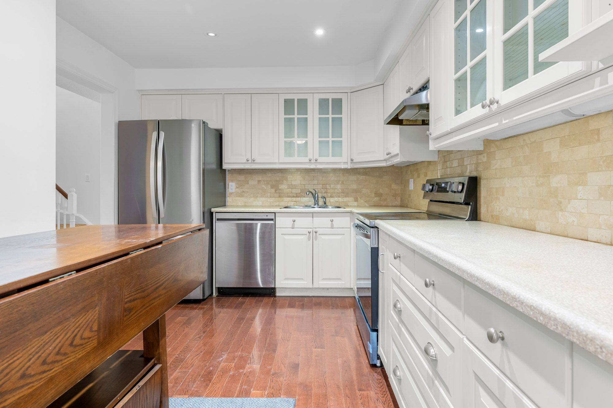 Oakville, ON L6M 3N2,1183 Westview TER