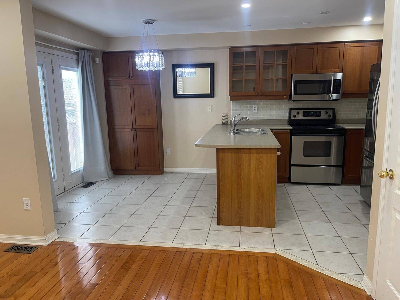 Milton, ON L9T 5J4,1527 Evans TER