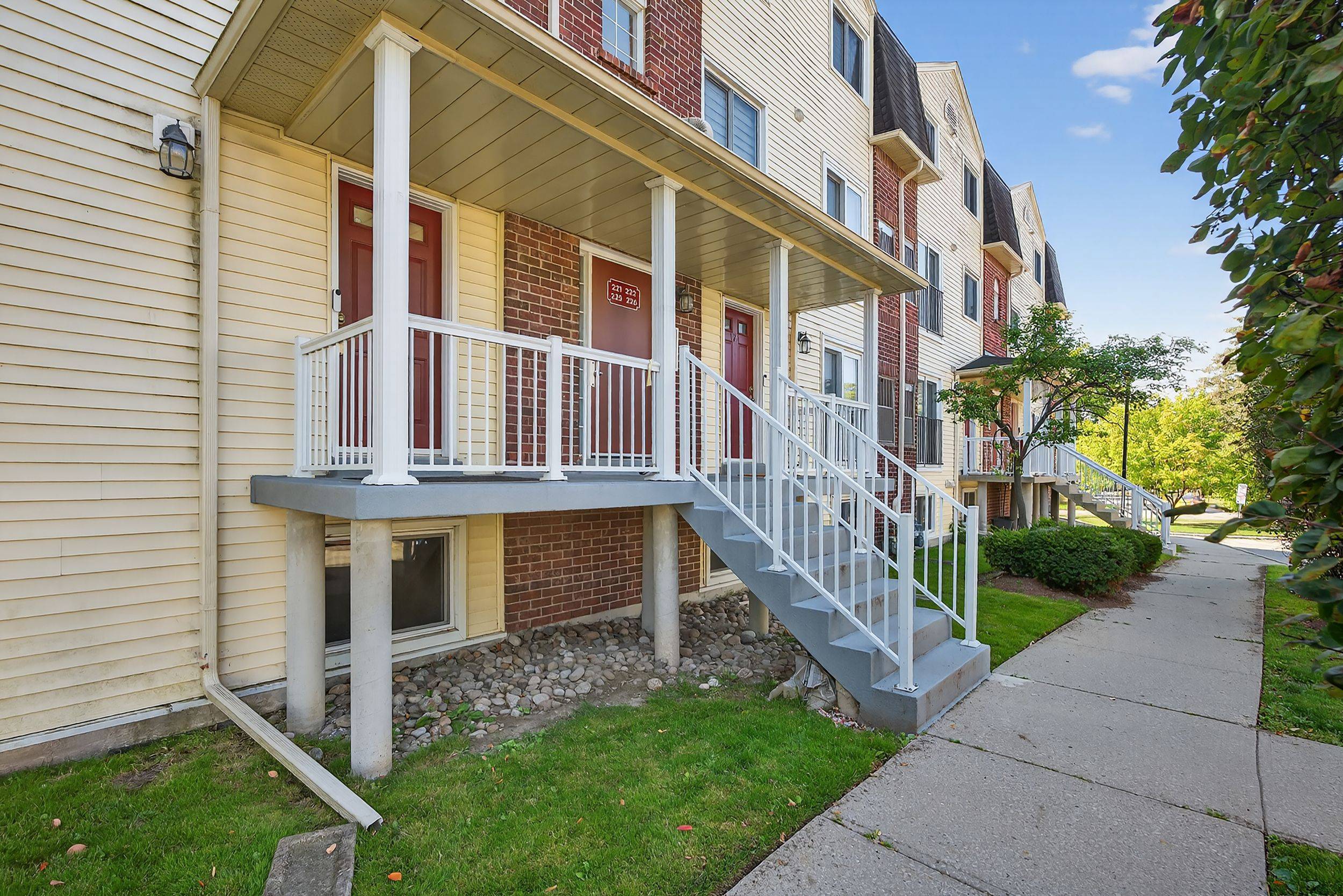 Guelph, ON N1G 4R8,458 Janefield AVE #221