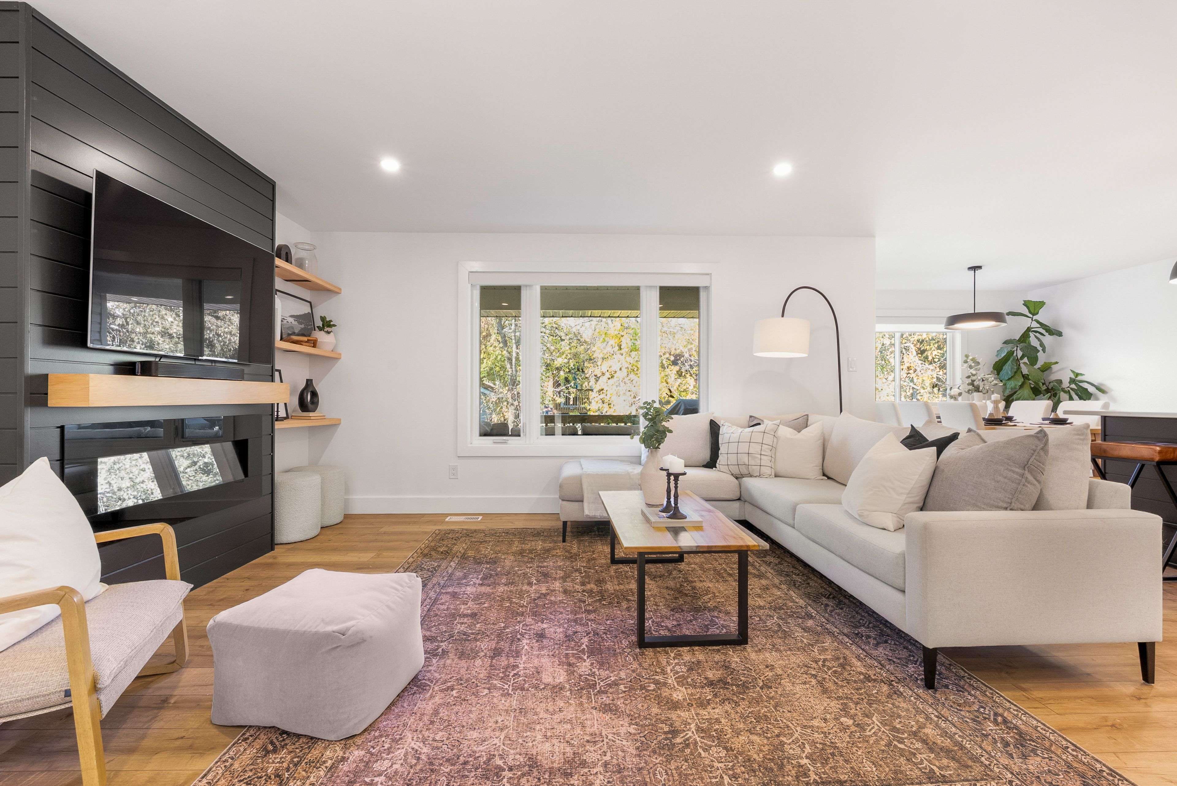 Kawartha Lakes, ON K0M 1A0,50 Birch CRES