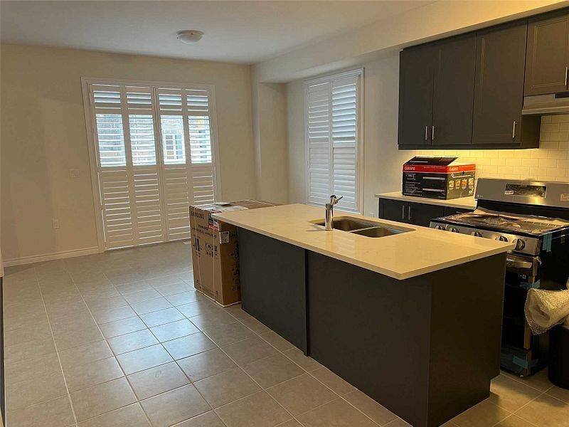 Peterborough, ON K9K 0H8,528 Clayton AVE