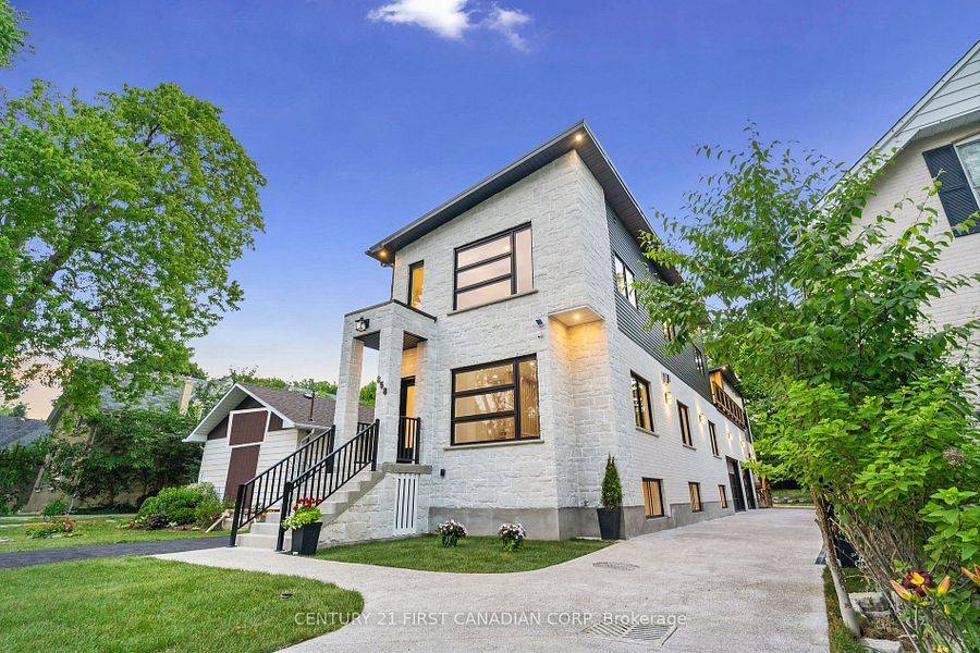 London East, ON N5Y 2S3,858 WILLIAM ST