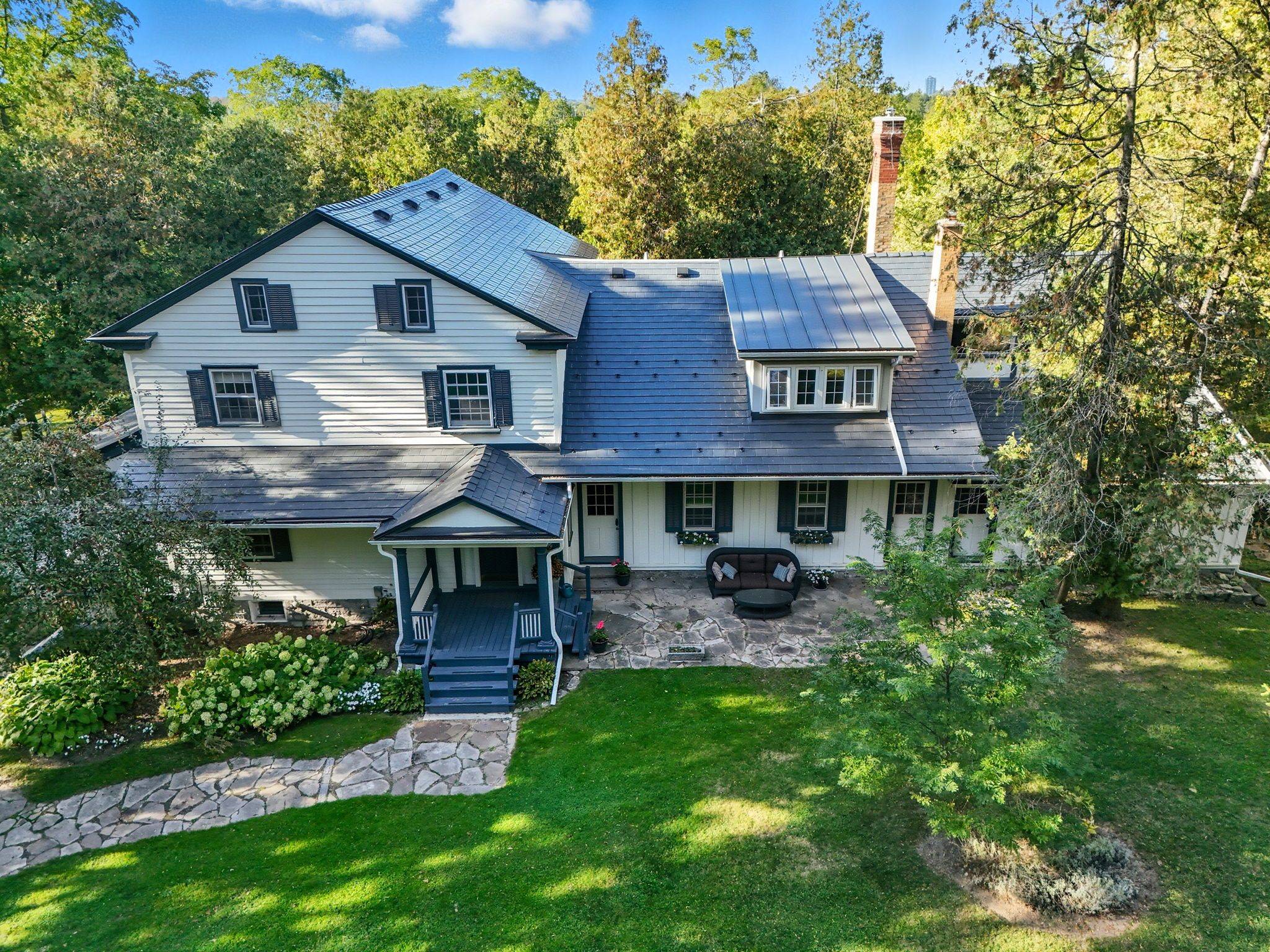 Cambridge, ON N3H 4R8,66 Old Mill RD