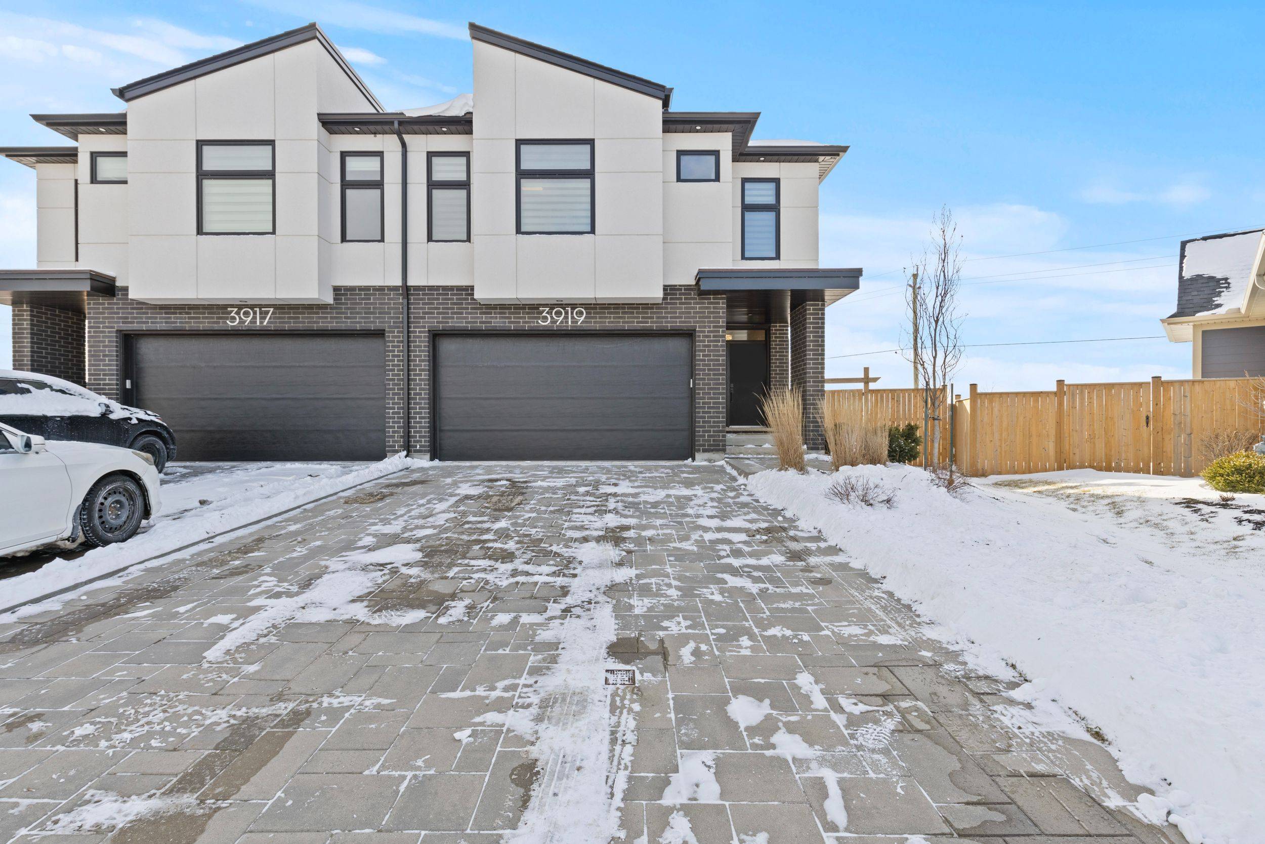 Fort Erie, ON L0S 1S0,3919 Mitchell CRES