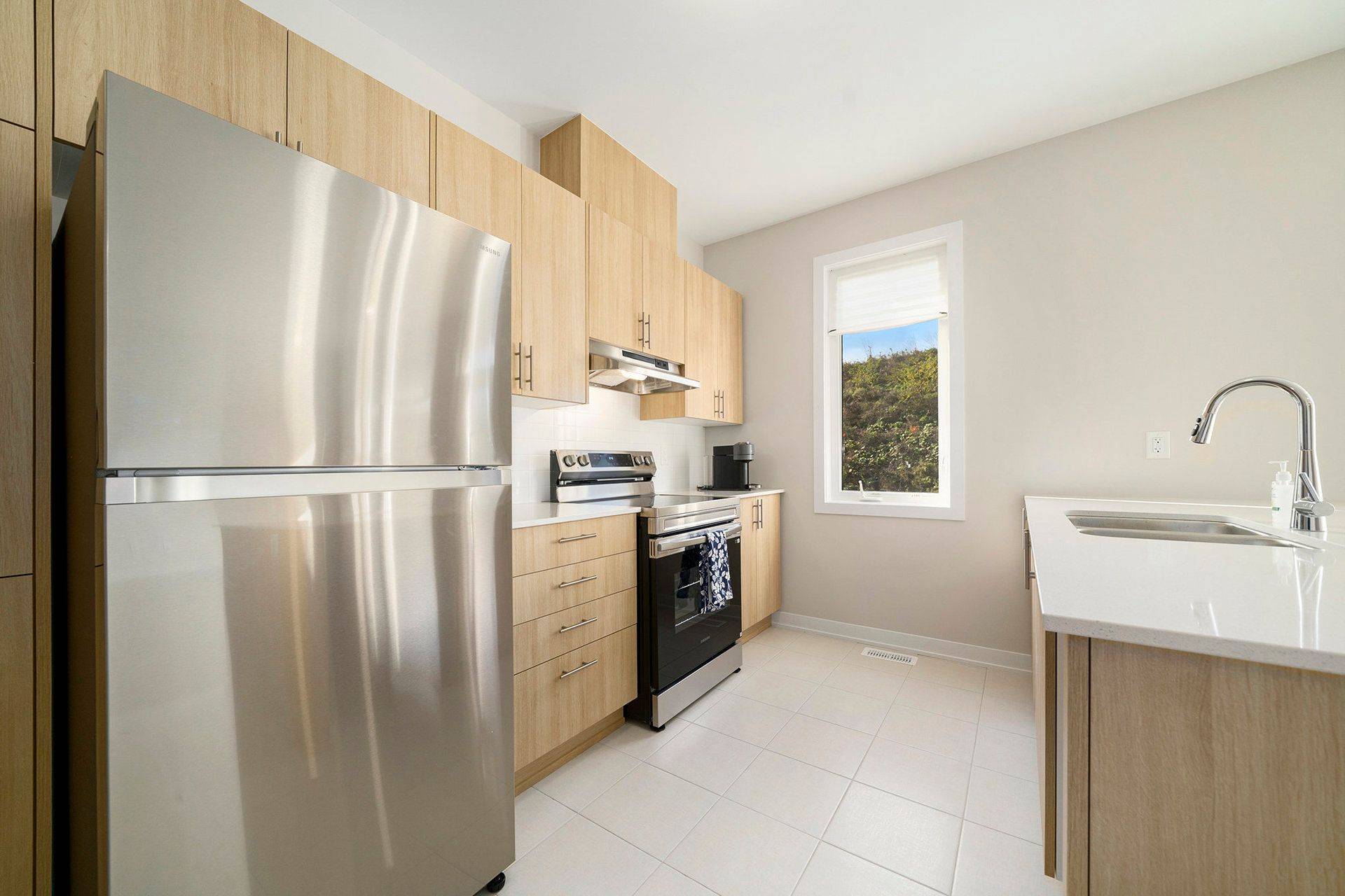 Barrhaven, ON K2J 7G4,684 Expansion RD