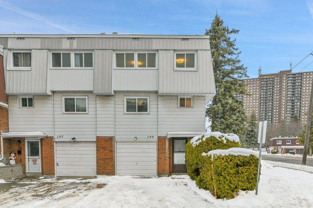 Overbrook - Castleheights And Area, ON K1K 3Y5,199 Birch Hill Private