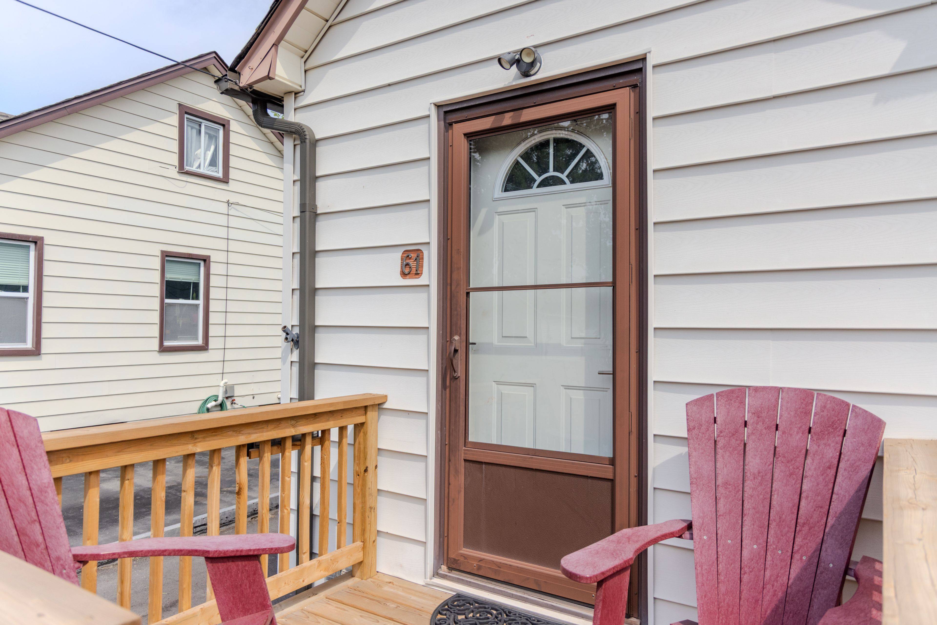 St. Catharines, ON L2S 1K8,61 Hamilton ST E