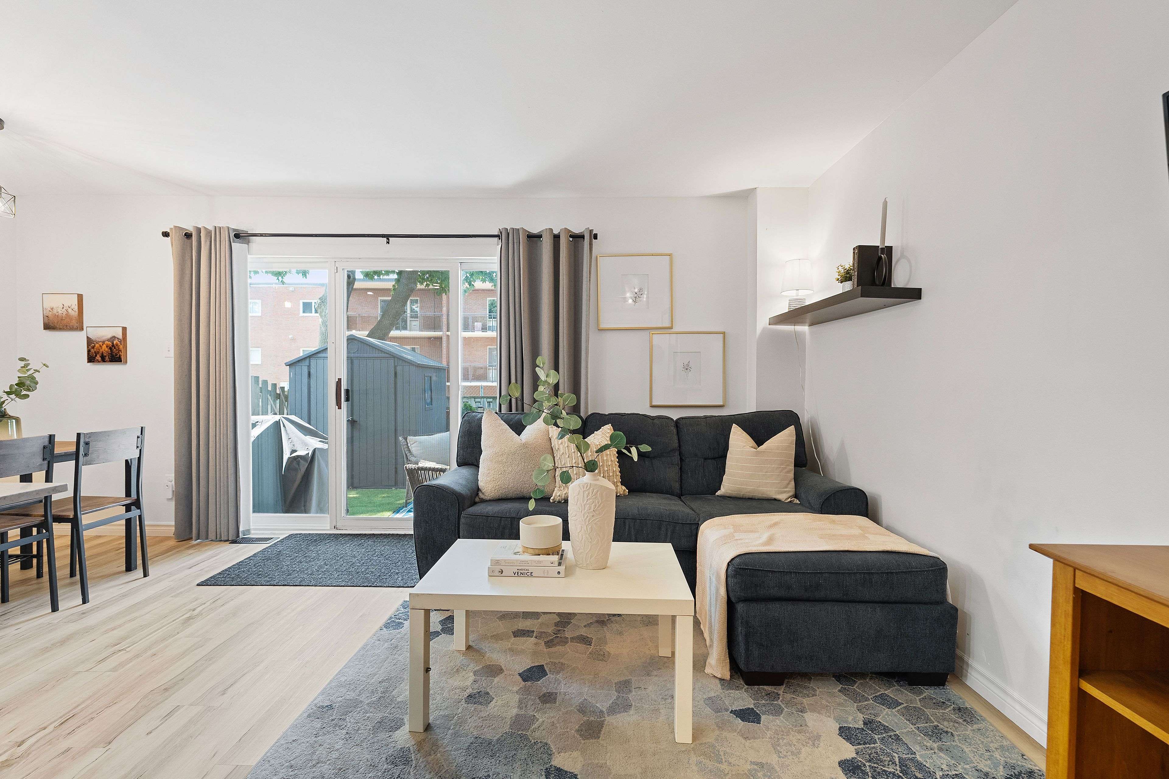 St. Catharines, ON L2M 6P9,17 Old Pine TRL #150