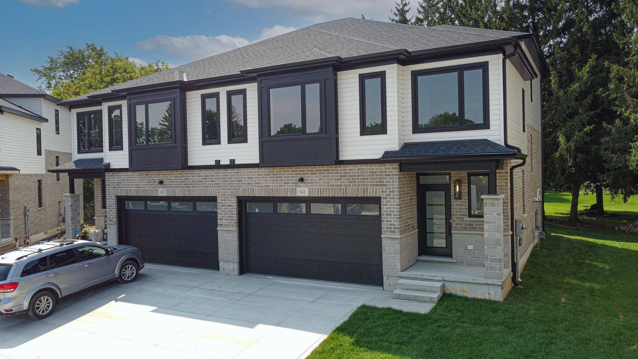 Strathroy-caradoc, ON N0L 1W0,615 REGENT ST