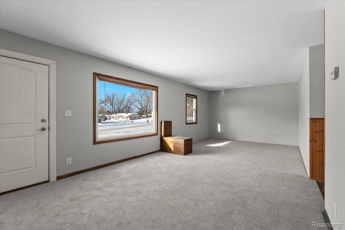 Brighton, MI 48116,6123 Stephen