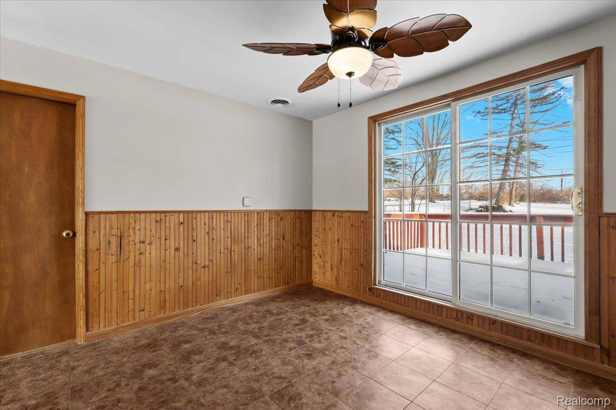 Brighton, MI 48116,6123 Stephen