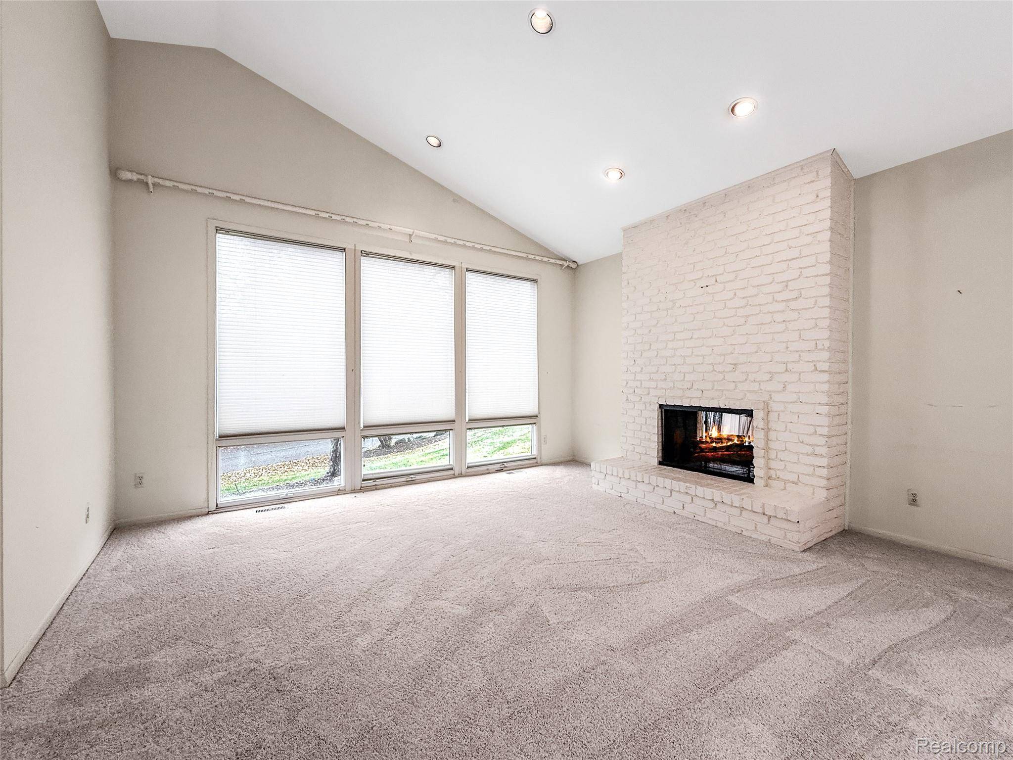 West Bloomfield, MI 48322,6953 Pebble Park CIR #68