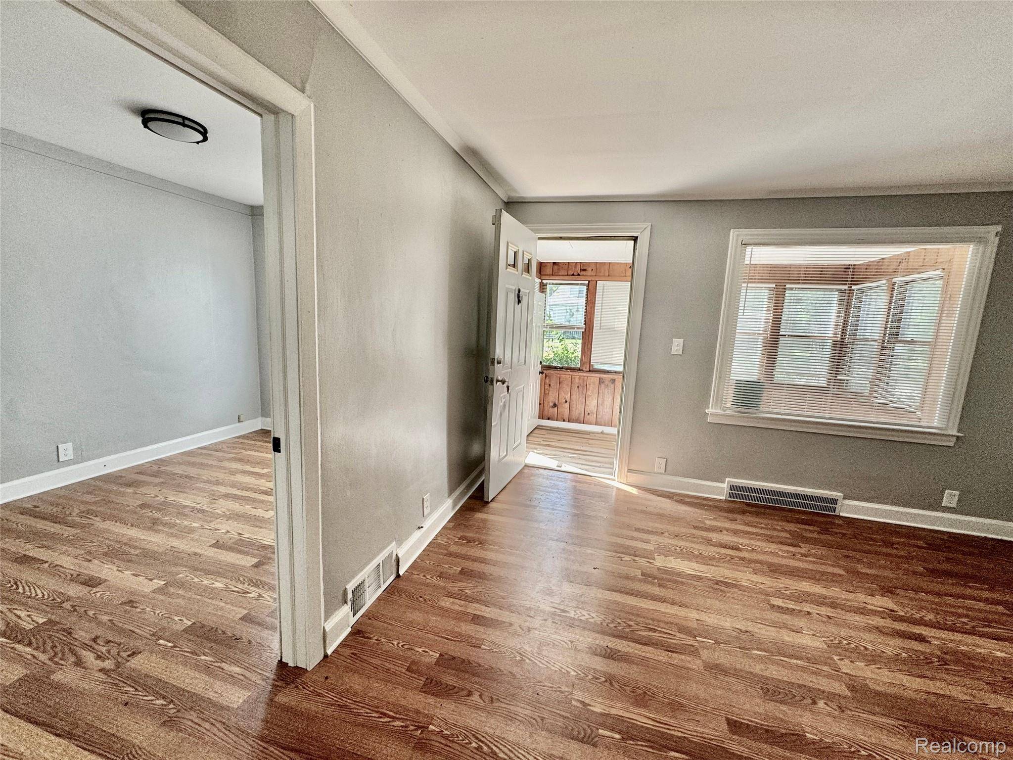 Harper Woods, MI 48225,20535 Ridgemont RD