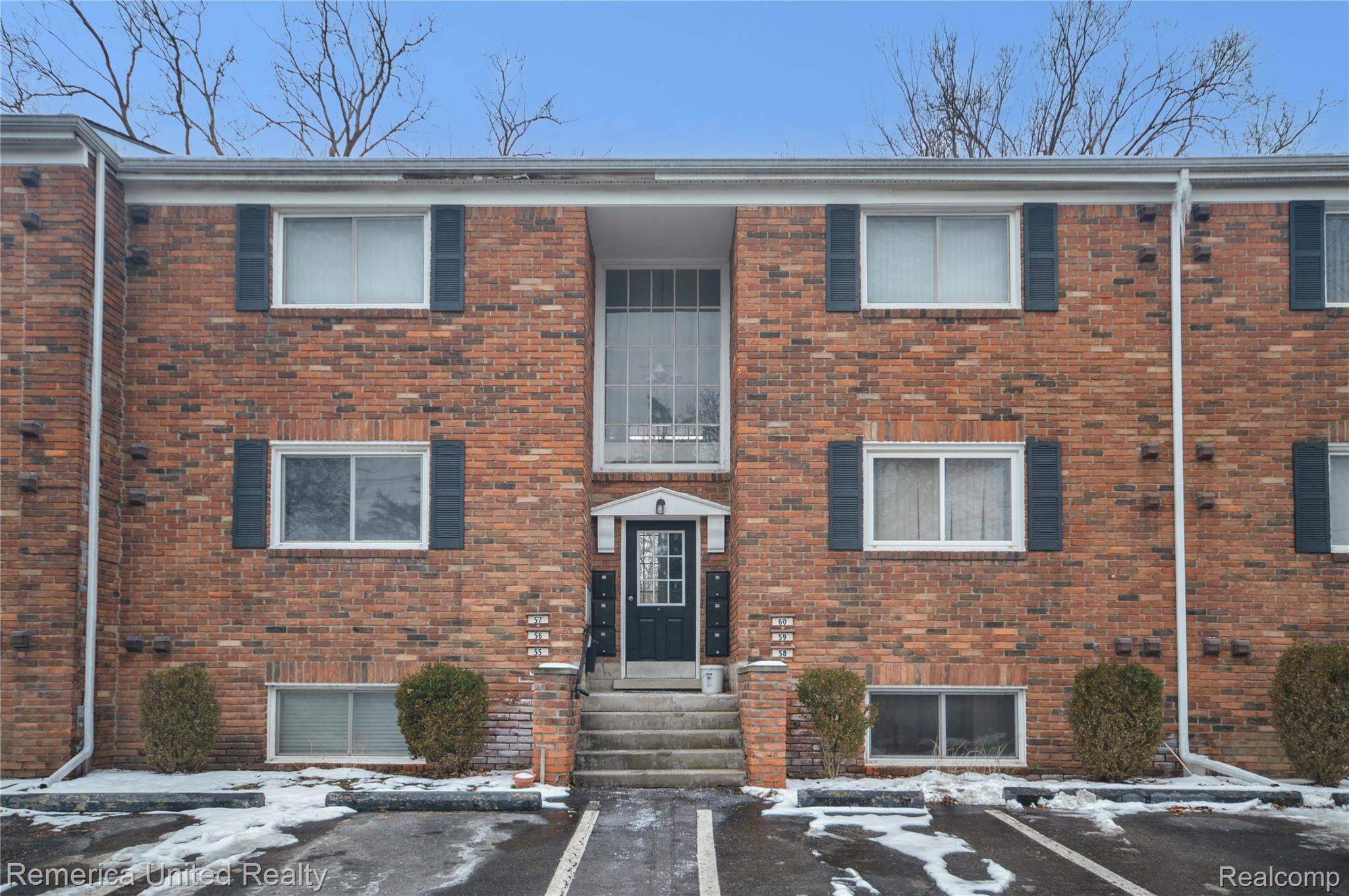 Farmington, MI 48336,31831 Grand River AVE #58