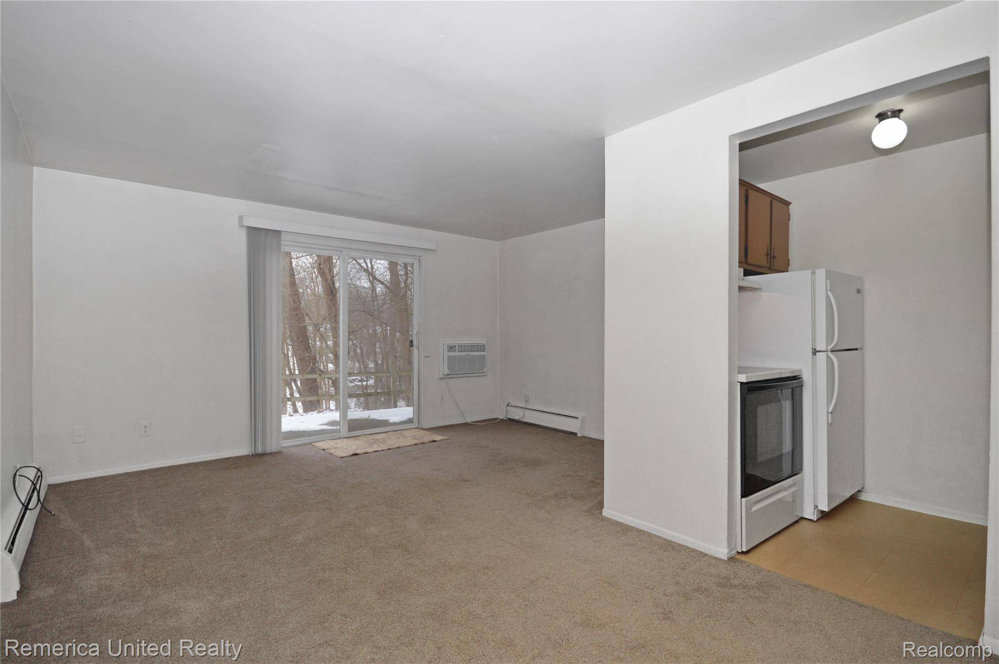 Farmington, MI 48336,31831 Grand River AVE #58