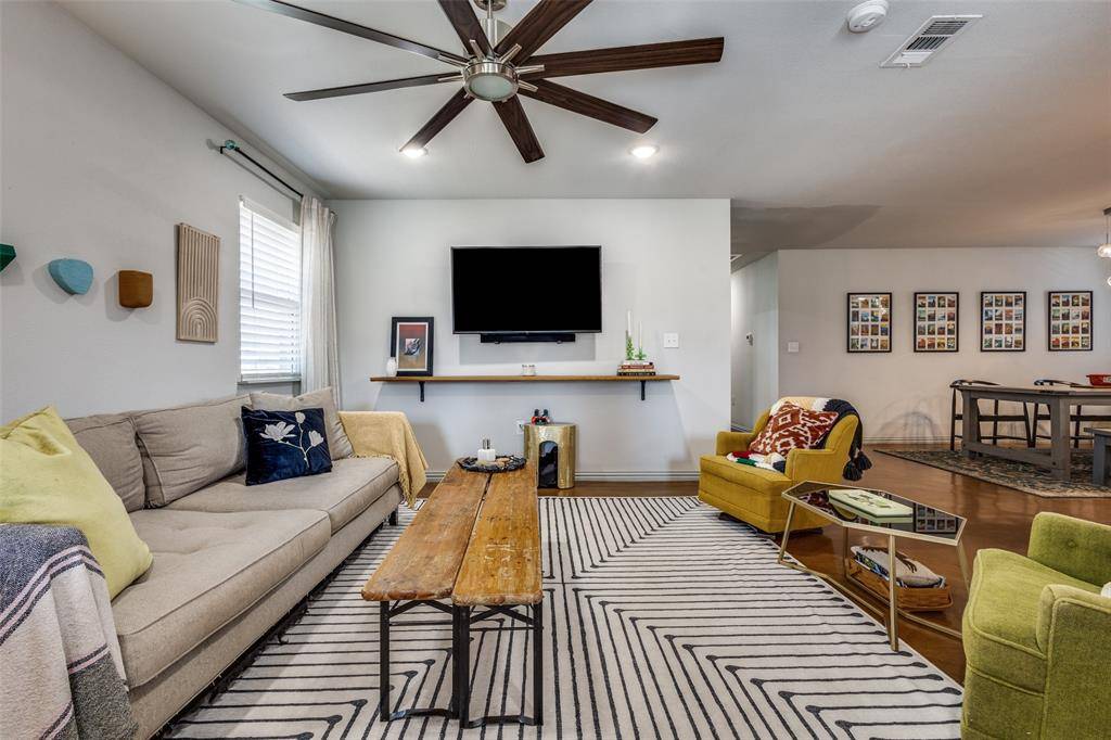 Denison, TX 75020,409 W Johnson Street