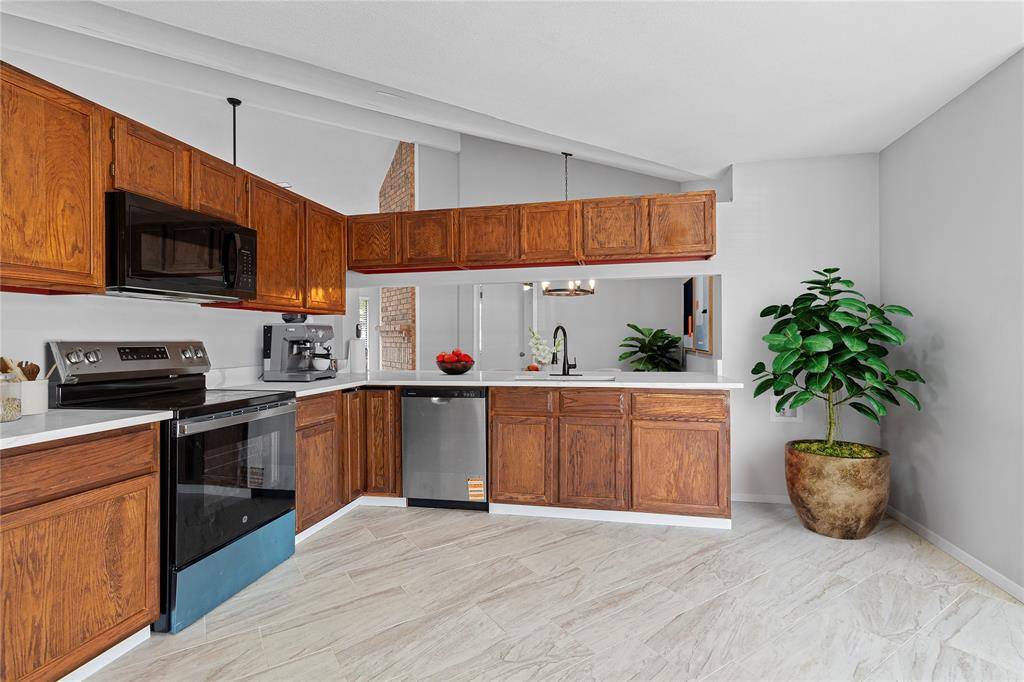 Garland, TX 75040,202 E Schreiber Street