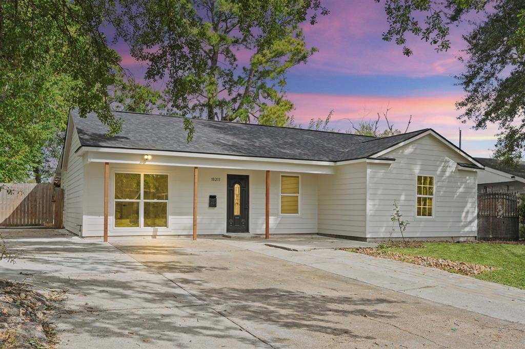 Houston, TX 77075,10211 Glenmawr Drive