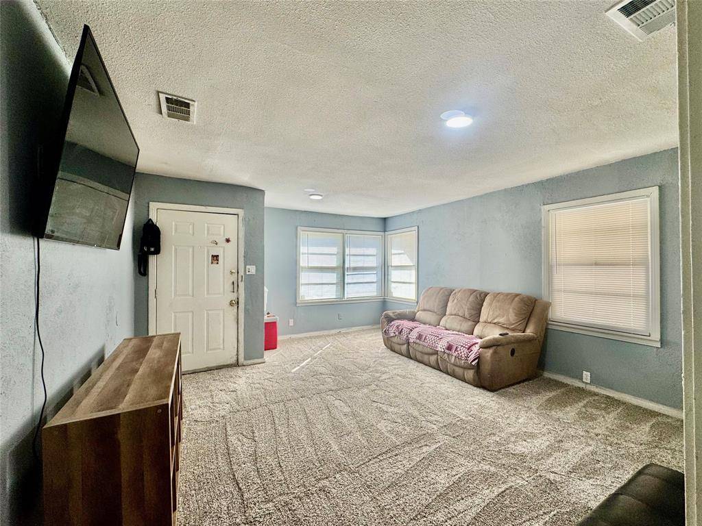 Fort Worth, TX 76112,5629 Wainwright Drive