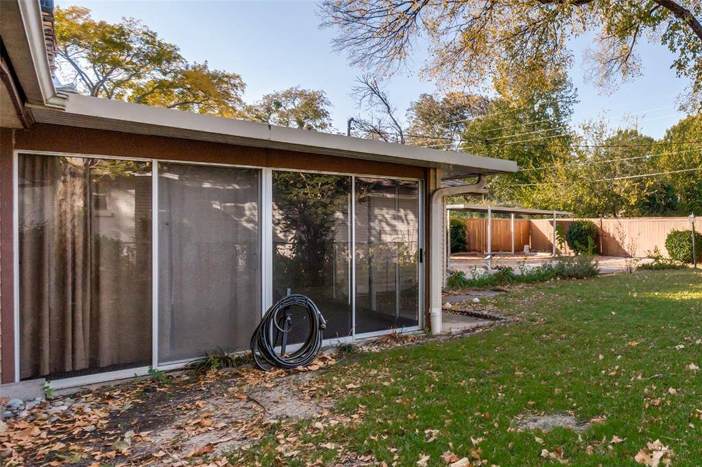 Farmers Branch, TX 75234,2977 Selma Lane