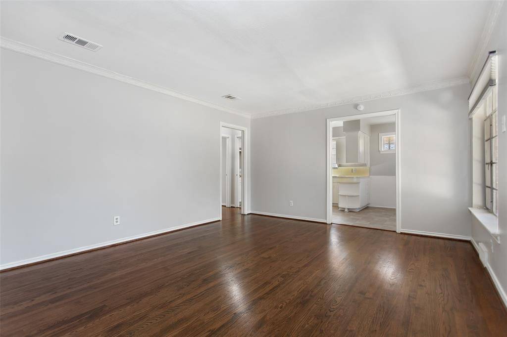 Dallas, TX 75214,6520 Saint Moritz Avenue