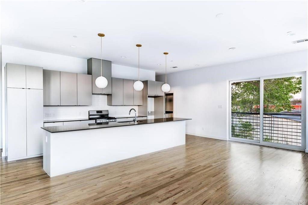 Dallas, TX 75206,1715 Bennett Avenue #102