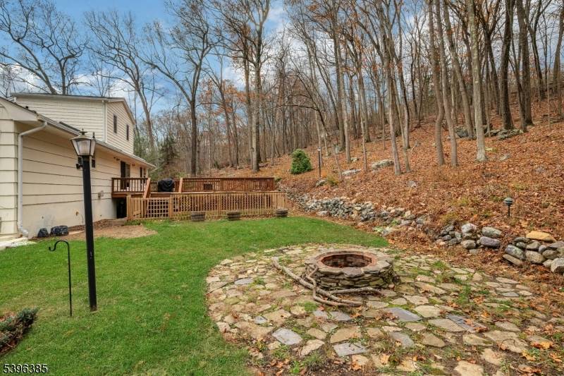 Kinnelon Boro, NJ 07405,7 Kentbrook Ter