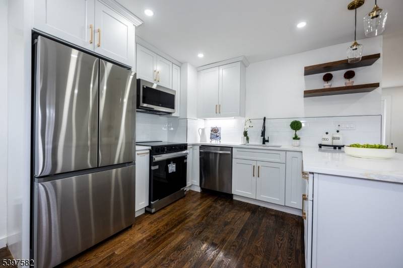 Stanhope Boro, NJ 07874,4 Lloyd Ave