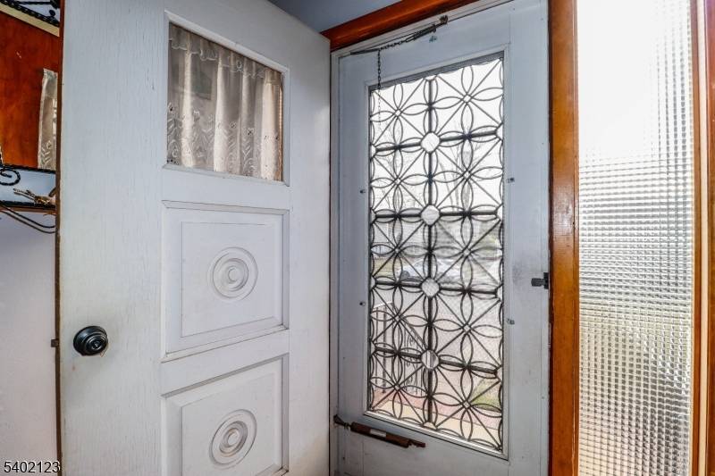 Woodbridge Twp., NJ 07067,34 E Prescott Ave