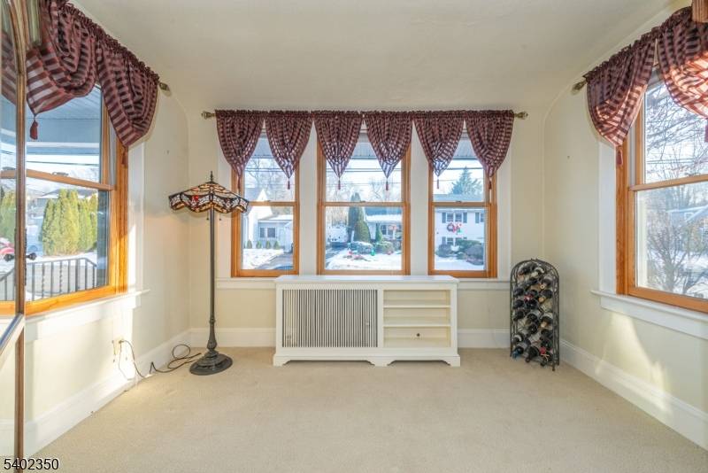 West Caldwell Twp., NJ 07006,31 Gray St