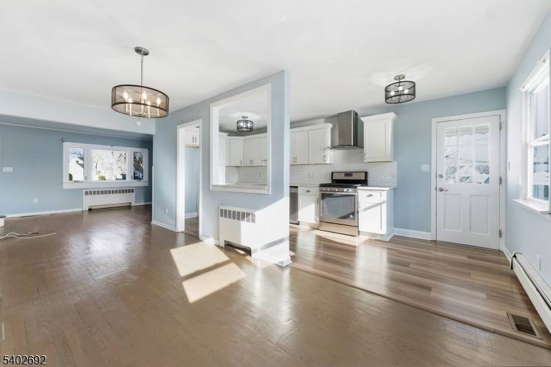 Linden City, NJ 07036,601 Fairway Rd