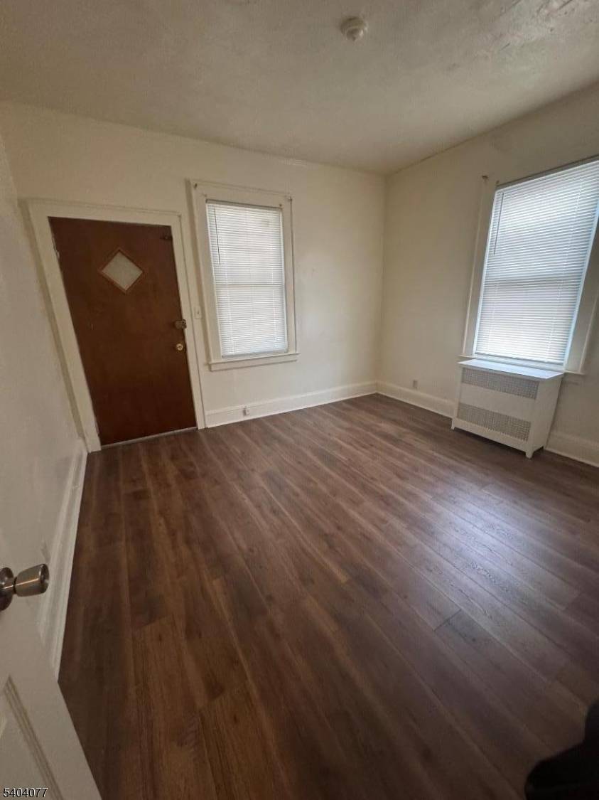 Irvington Twp., NJ 07111,94 Campfield St