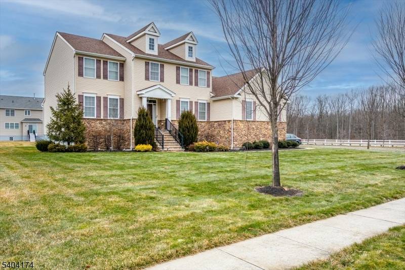 South Brunswick Twp., NJ 08852,2 Eagle Ct