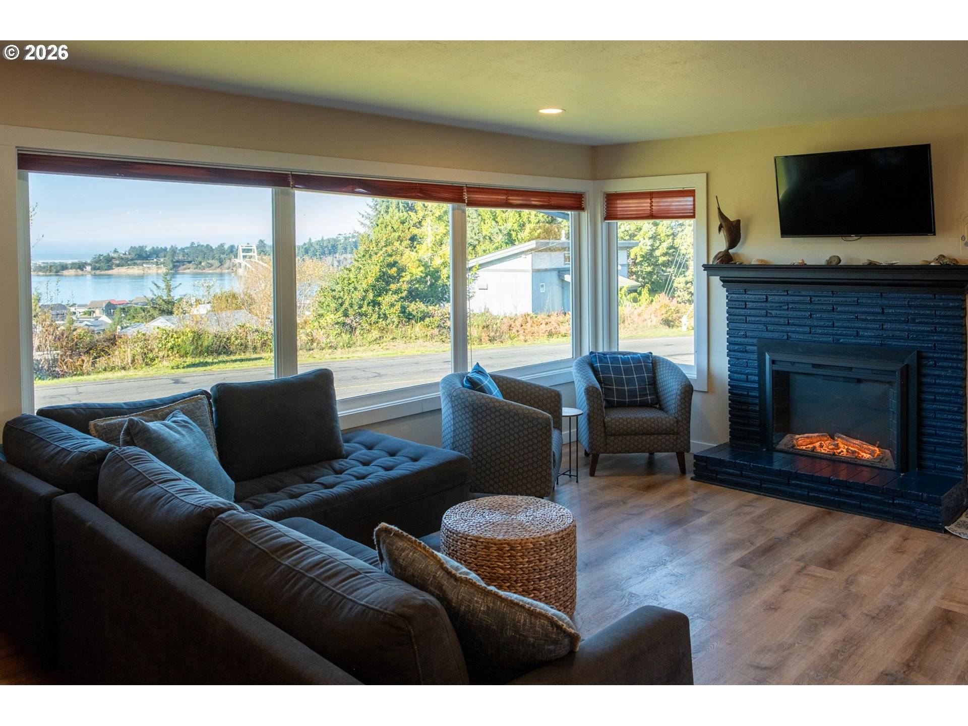 Waldport, OR 97394,345 S CRESTLINE DR