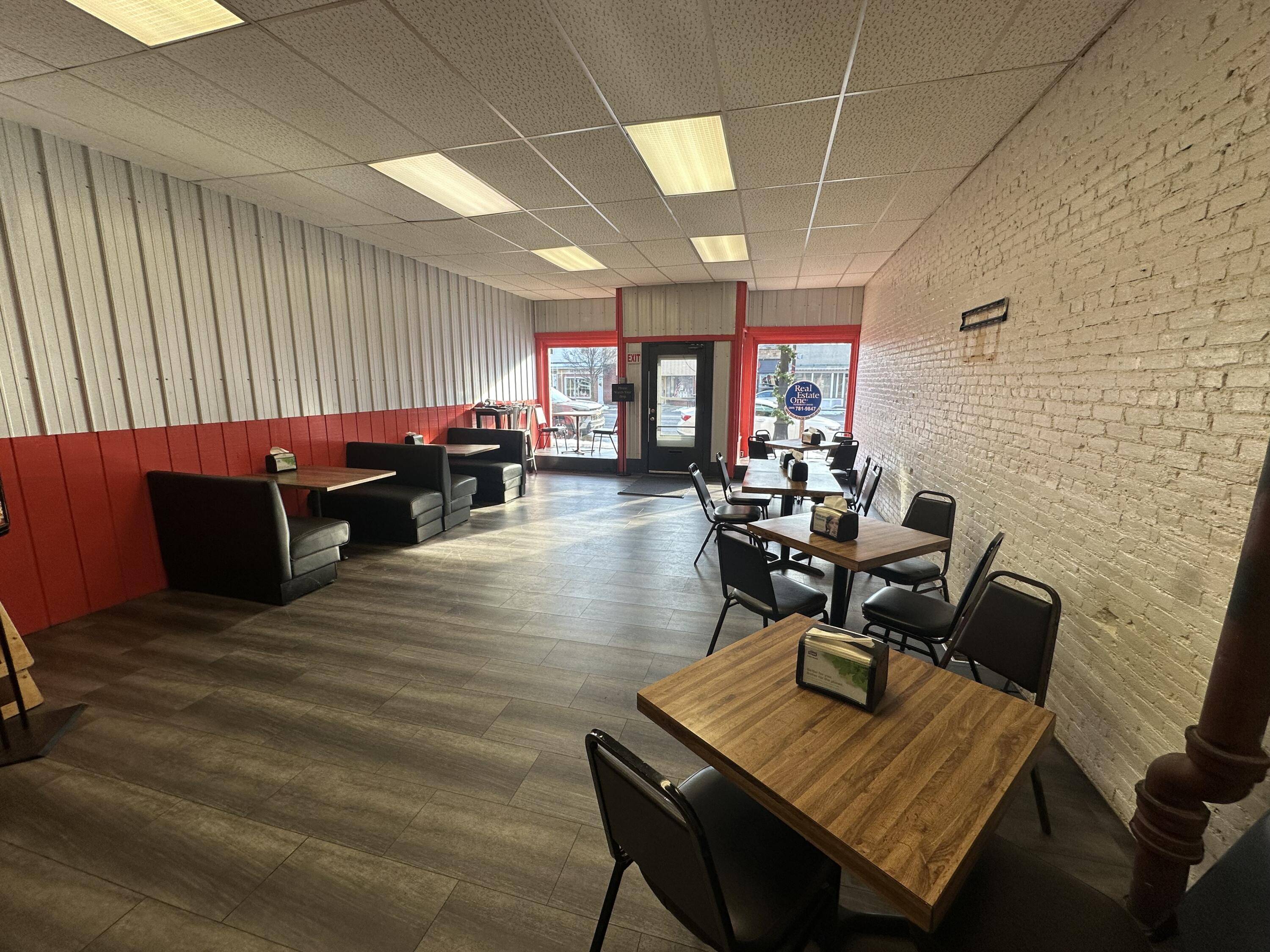 Marshall, MI 49068,113 E Michigan AVE