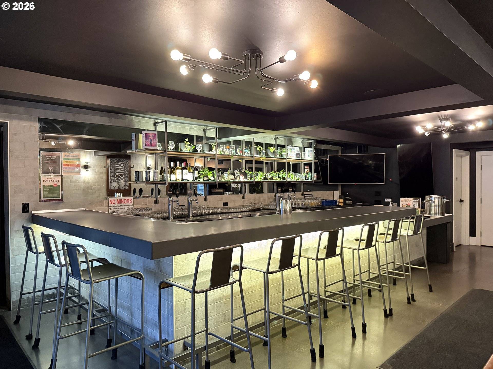 Portland, OR 97210,919 NW 23RD AVE