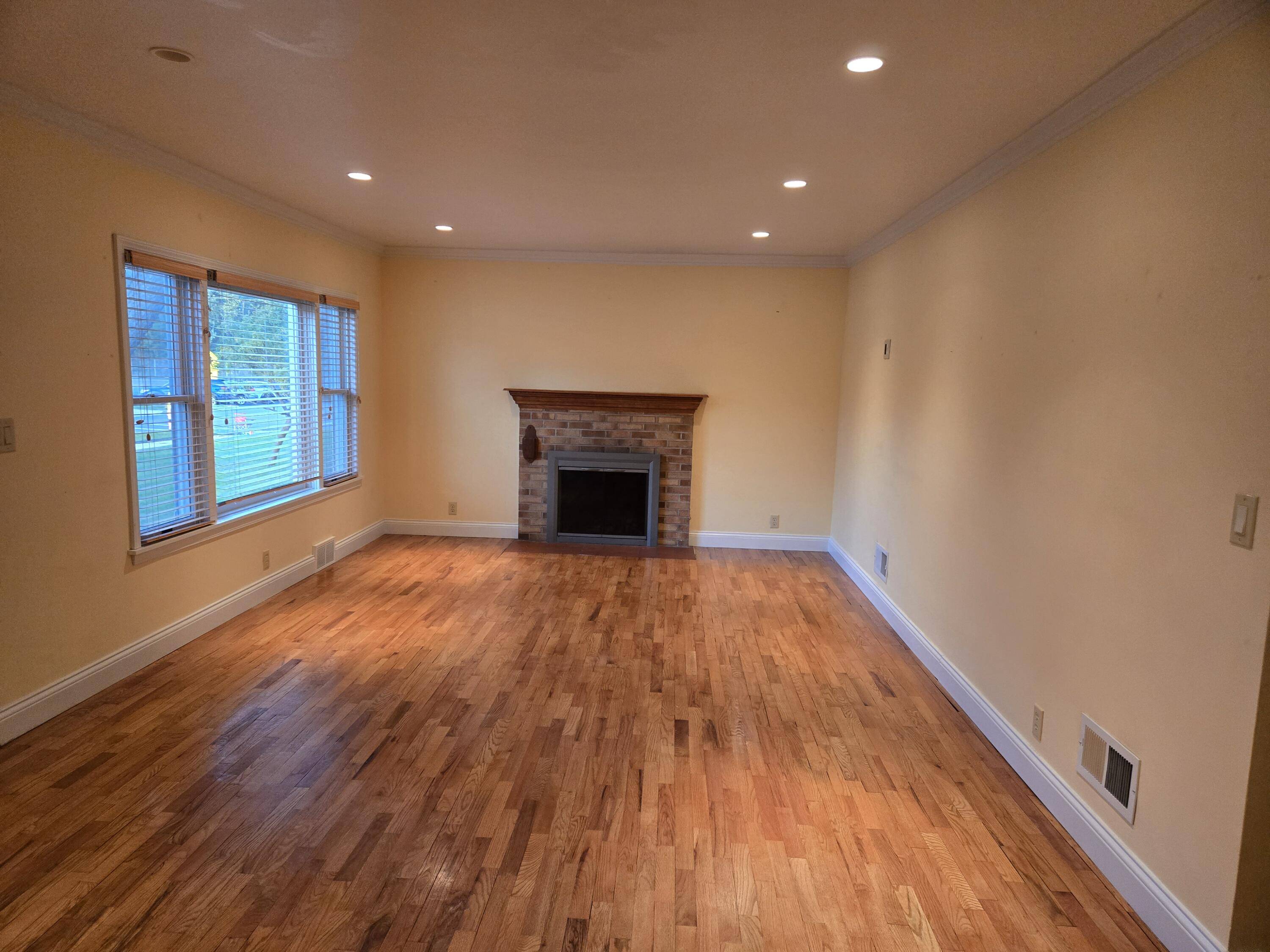 St. Joseph, MI 49085,1127 Orchard AVE