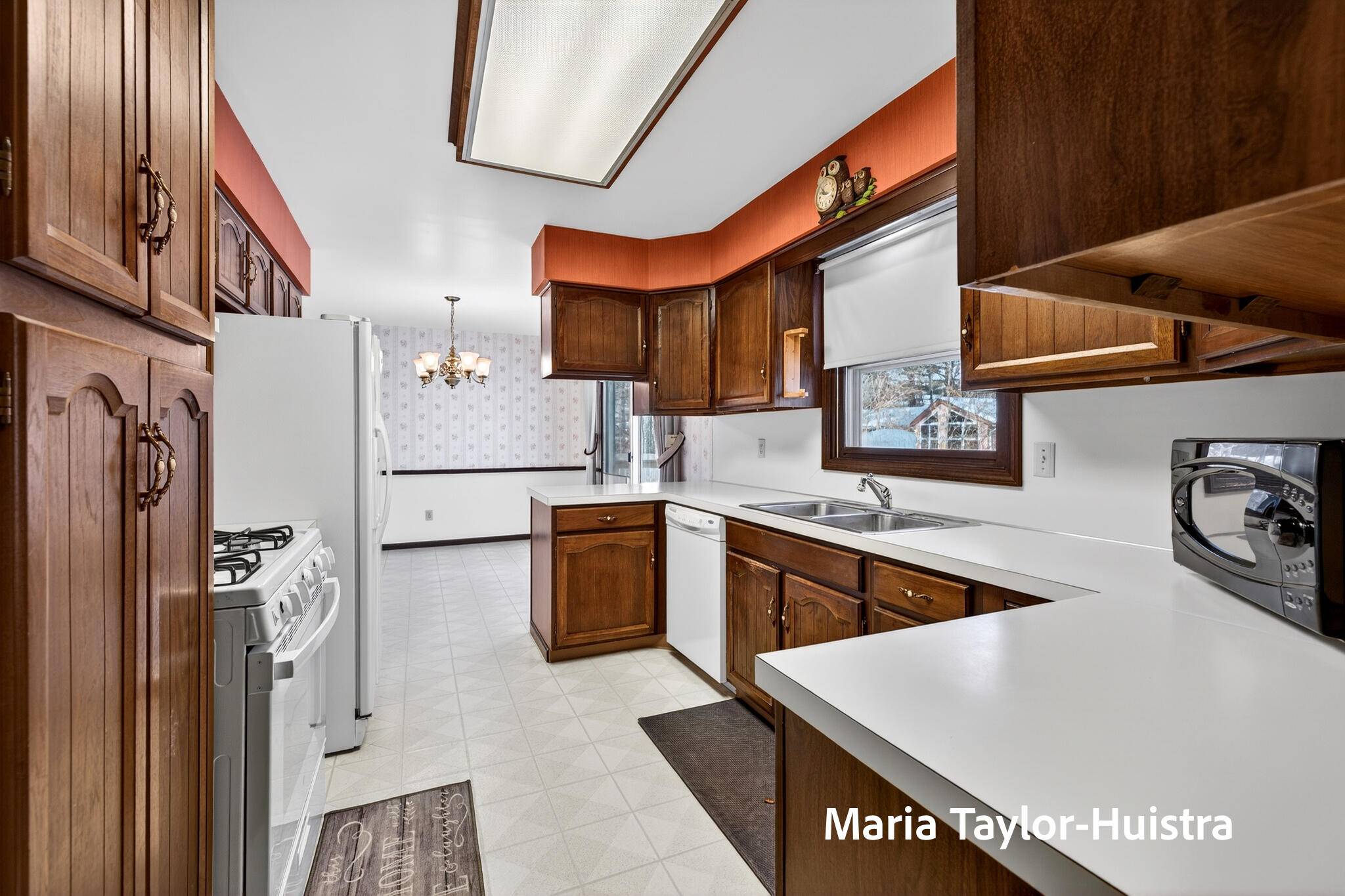 Grand Haven, MI 49417,15881 Groesbeck ST