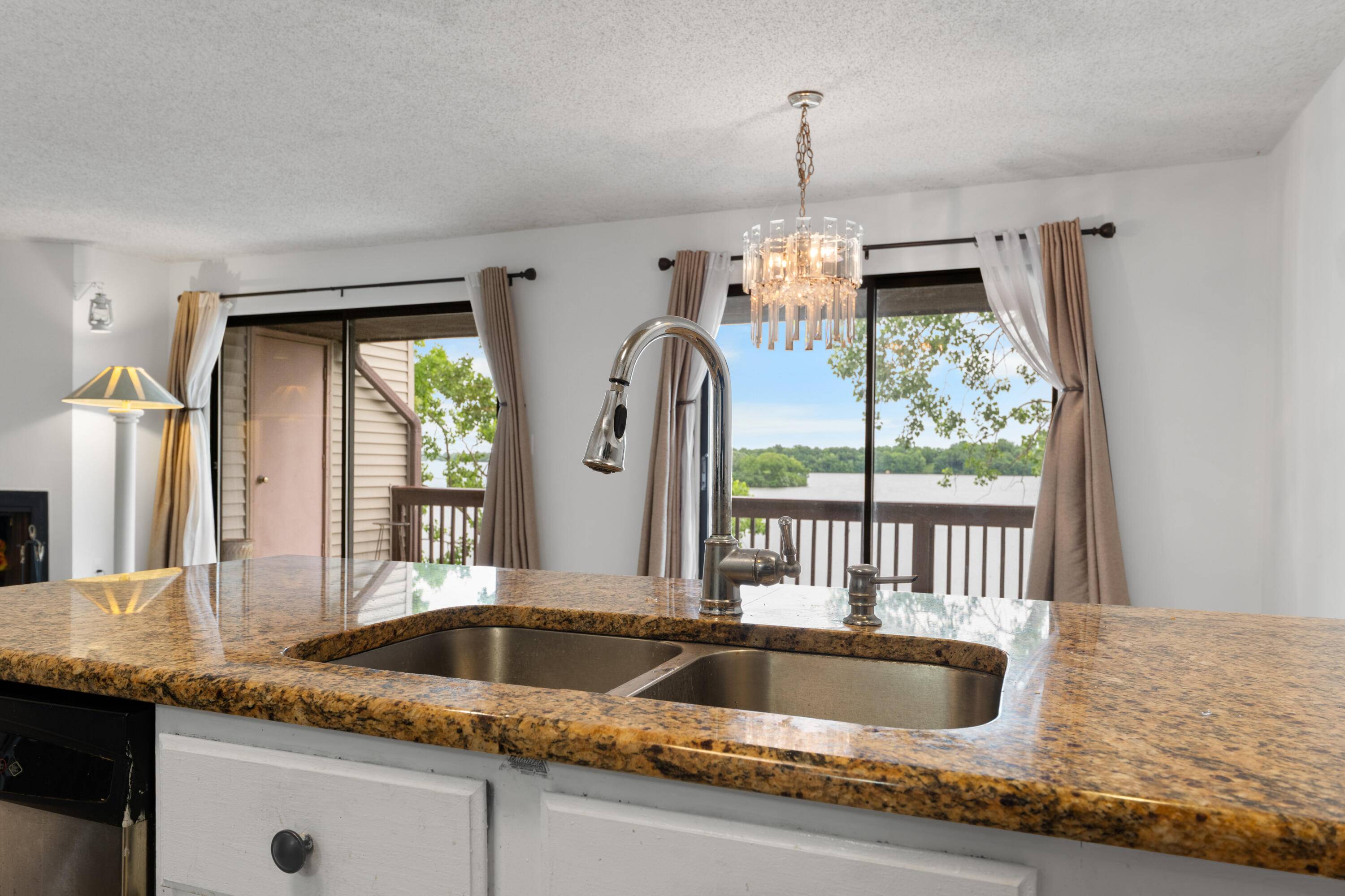 Ypsilanti, MI 48198,730 Cliffs DR #304 A