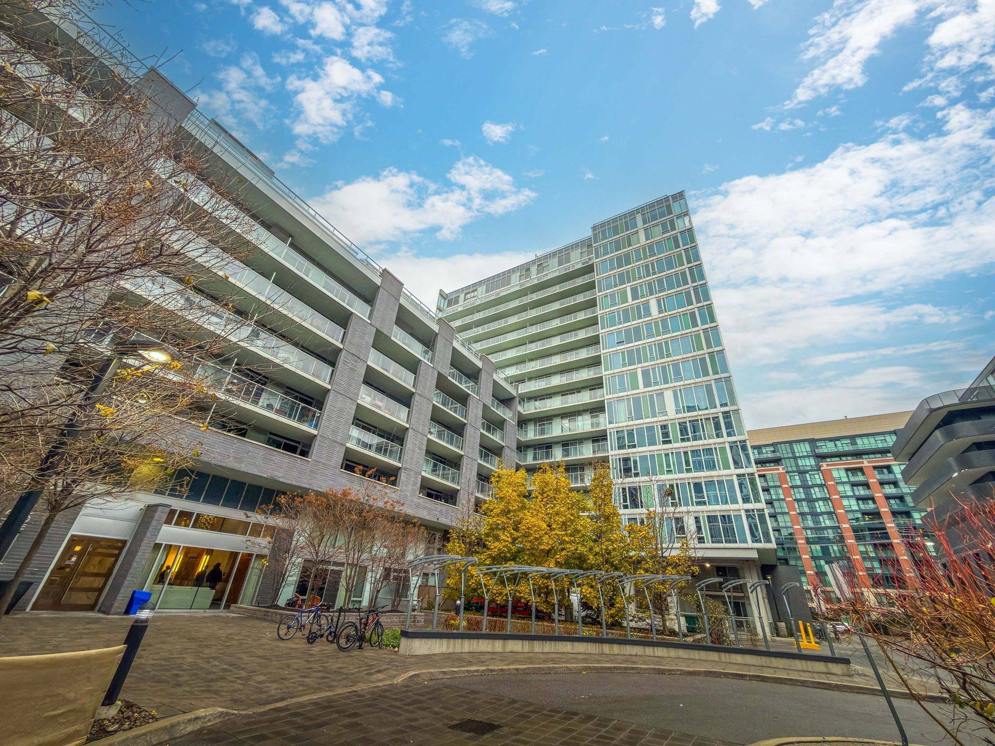 Toronto C06, ON M3H 0C5,555 Wilson AVE #E406