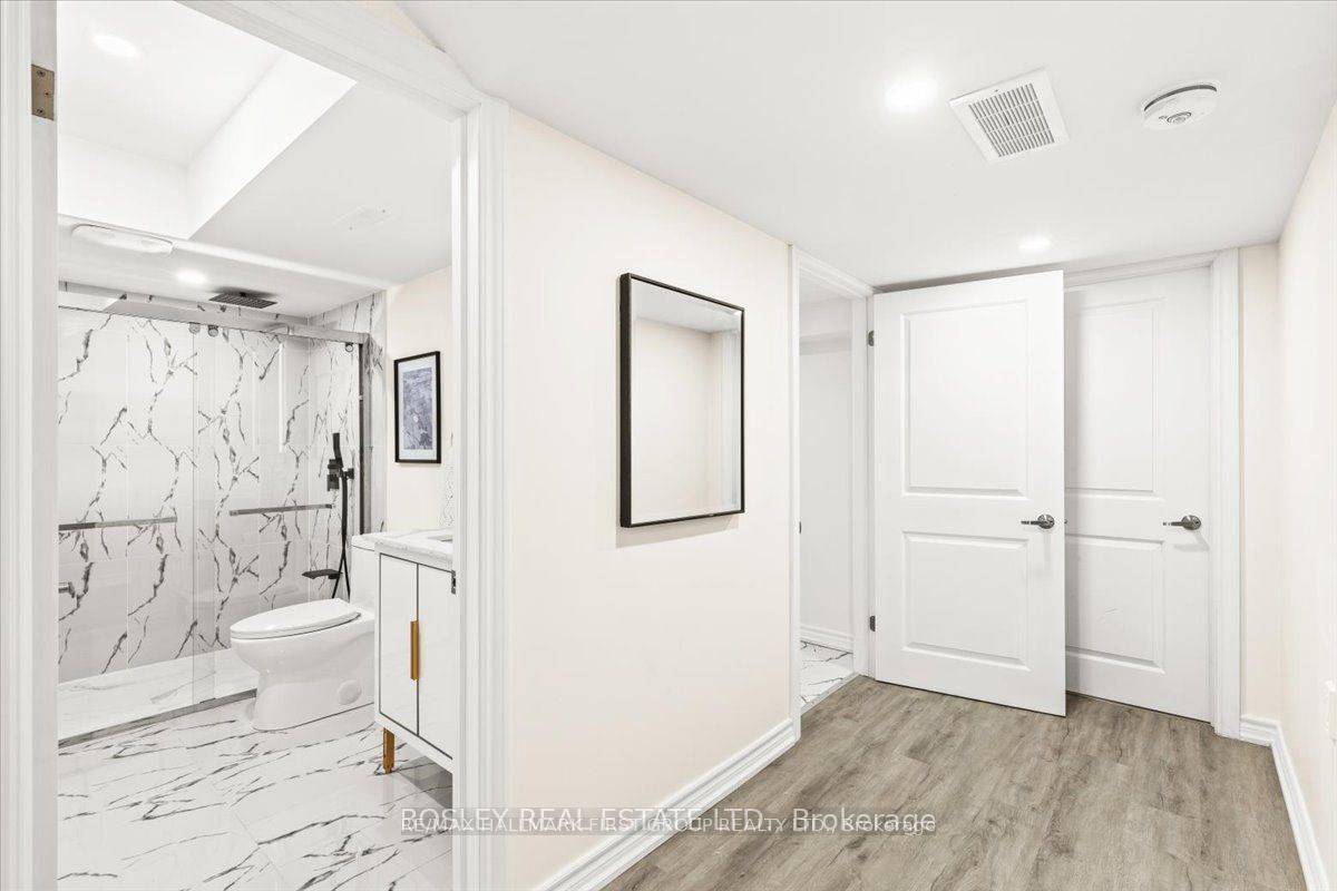 Whitby, ON L1P 0J9,14 Mulgrave ST #Basement