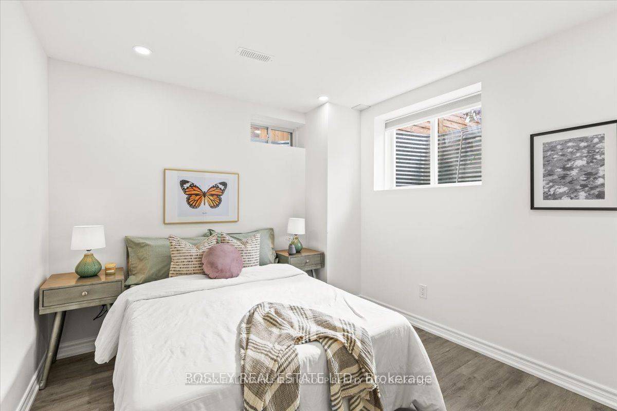 Whitby, ON L1P 0J9,14 Mulgrave ST #Basement