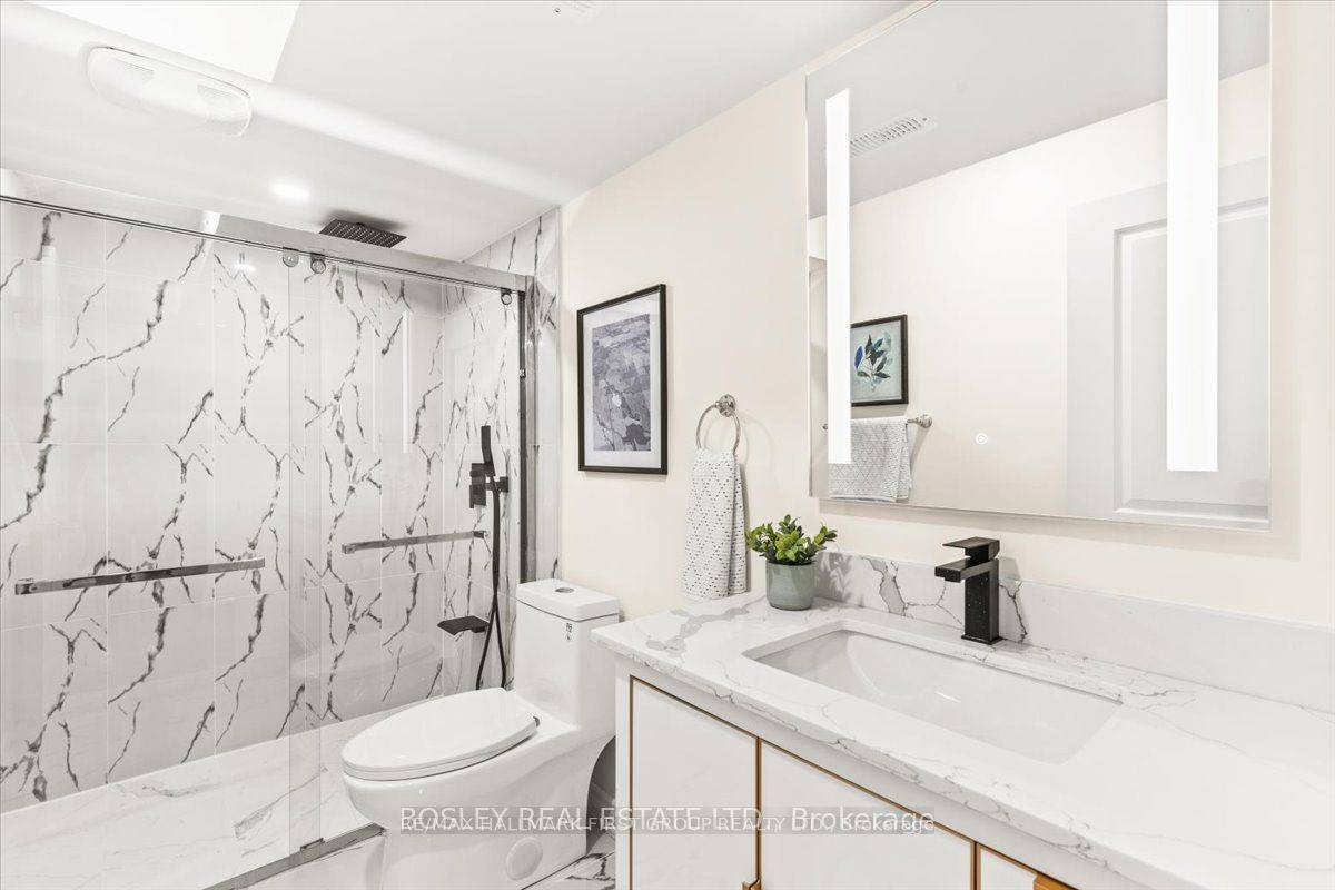 Whitby, ON L1P 0J9,14 Mulgrave ST #Basement