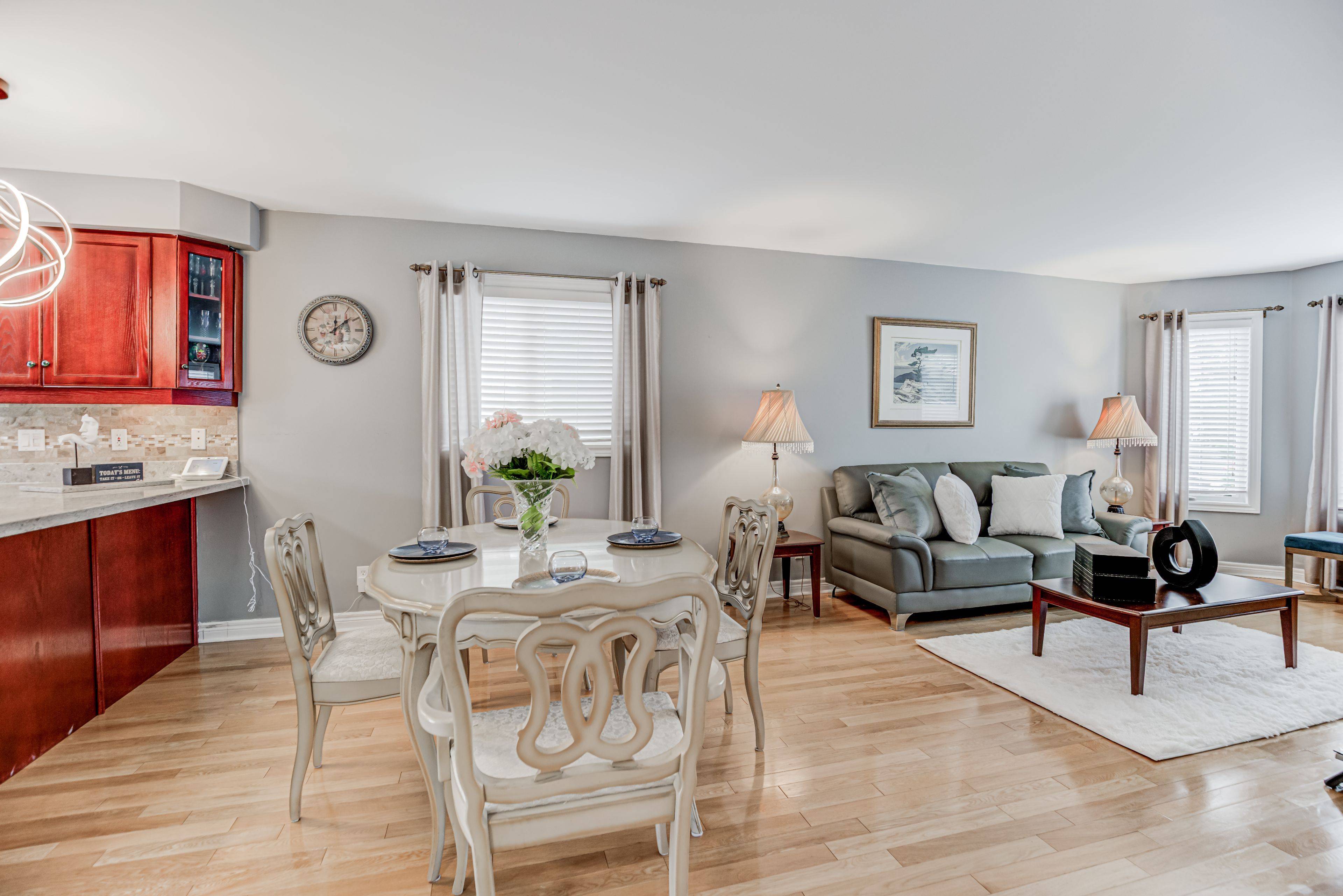 Clarington, ON L1B 1N6,48 Bloom AVE