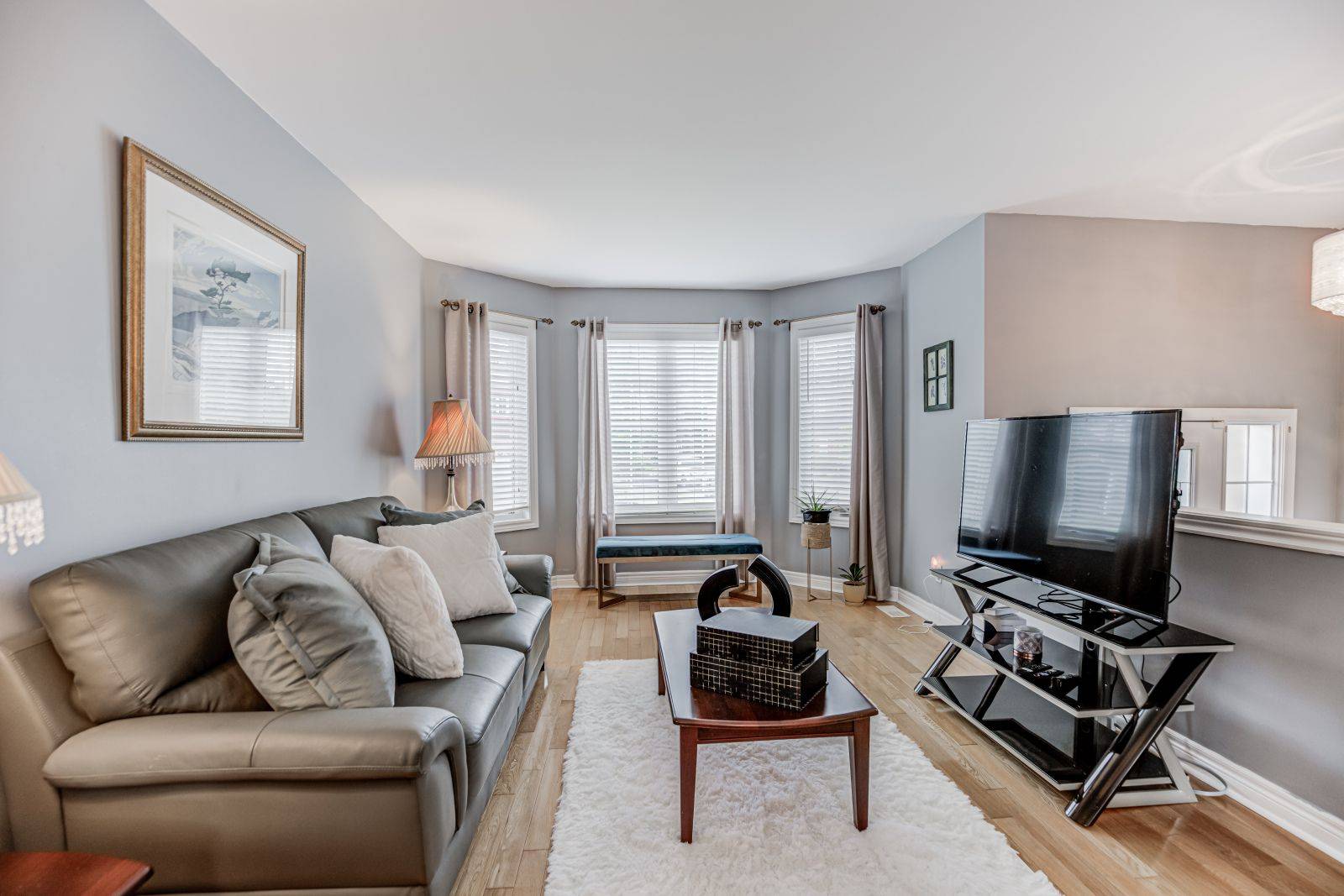 Clarington, ON L1B 1N6,48 Bloom AVE