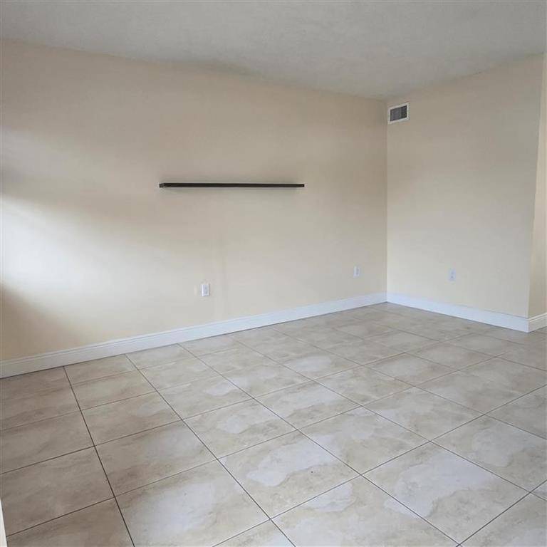 Davie, FL 33314,3680 SW 59 Ave. #8