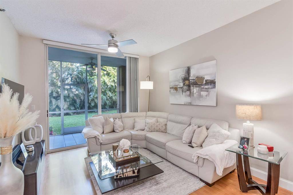 Doral, FL 33178,9755 NW 52nd St #112