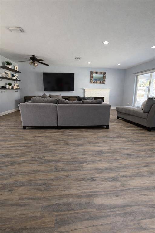 Plantation, FL 33313,7240 NW 11th St