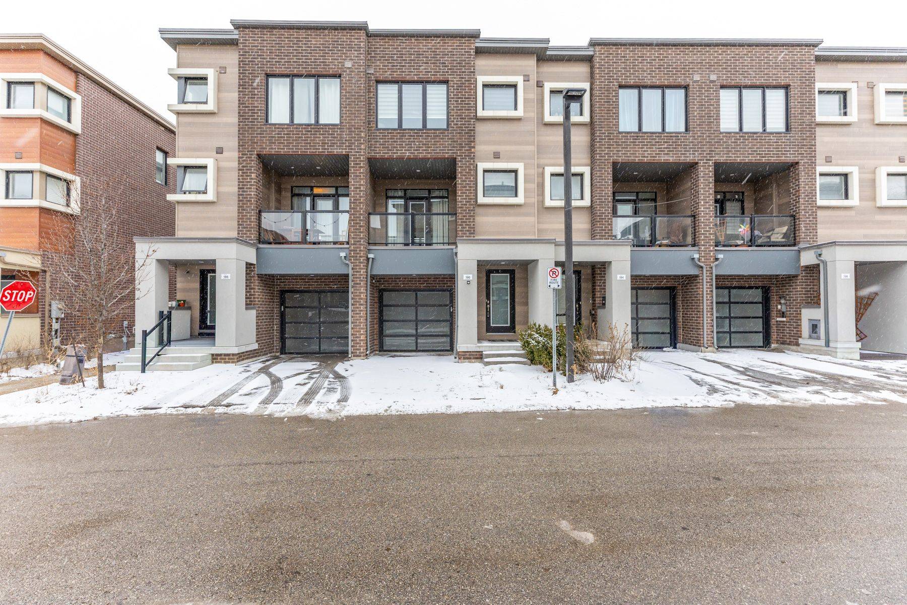 Vaughan, ON L4J 0K9,190 Moneypenny PL